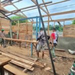 Sentuhan Akhir RTLH TMMD 127 Kendari, Dinding Rumah Capai 90 Persen