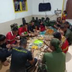 Buka Puasa Penuh Keakraban, Satgas TMMD 127 Pererat Silaturahmi di Petoaha