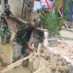 Satgas TMMD 127 Bersama Warga Kebut Pembangunan Drainase di Kendari