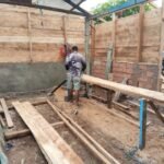 Tangan Terampil Prajurit TMMD 127 Ubah Harapan Warga Petoaha Jadi Nyata