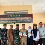 Perkuat Pembinaan Rohani, Satgas TMMD 127 Serahkan Al-Qur’an untuk Warga Wonosari