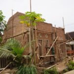 Slop Atas Terpasang, Rumah Bapak Ngadino Kian Kokoh