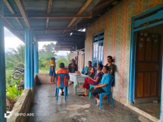 Wujudkan Kemanunggalan TNI-Rakyat, Babinsa Rutin Laksanakan Komsos