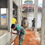 Percepat Pembangunan Masjid, Satgas TMMD 127 Timbun Area Luar Masjid Jami Darusalam