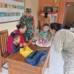 Dukung Program Kesehatan, Babinsa Desa Bangbang Dampingi Pelayanan Posyandu Balita