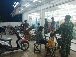 Pers Anggota Koramil 01/Panca Lautang Gelar Patroli Siskamling Bersama Pokja Pendukung