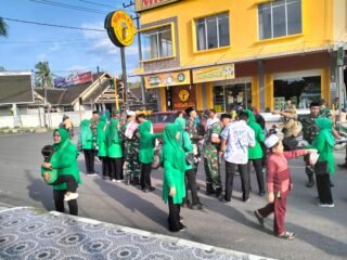 Ramadan Penuh Berkah, Lettu Kav Syarifuddin Ajak Anggota Koramil 1614-01/Dompu Dekat dengan Masyarakat