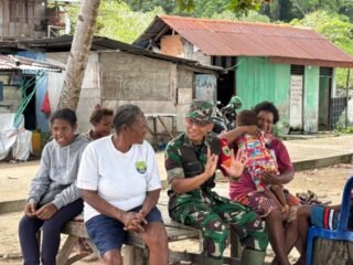 Dansatgas TMMD 127 Kodim 1804/Kaimana Ajak Warga Namatota Jaga Kelestarian Terumbu Karang