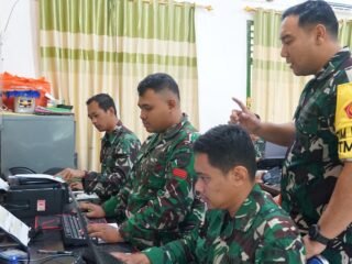Tim Wasev TNI Lakukan Pengawasan Administrasi TMMD ke-127 Kodim 0421/LS