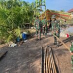 Satgas TMMD 127 Kodim 0430/BA Bersama Masyarakat Kebut Pembangunan Sumur Bor Titik 3