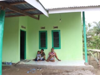 Rumah Impian Terwujud, Bapak Paiman dan Keluarga Bahagia Berkat Program TMMD 127