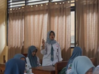 TMMD 127 Kendari Bangun Karakter Nasionalis Pelajar Melalui Edukasi Kebangsaan