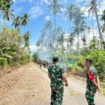 Didampingi Dansatgas TMMD 127 Kodim 1804/Kaimana, Danrem 182/Jazira Onim Pastikan Jalan di Kampung Marsi Rampung 100 Persen