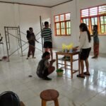 Bangunan RKB TMMD Ke-127 Siap Diresmikan, Satgas dan Siswa Gotong Royong Bersihkan Sekolah**