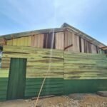 Sinergi TNI dan Warga Sukseskan Program RTLH TMMD 127 di Kendari