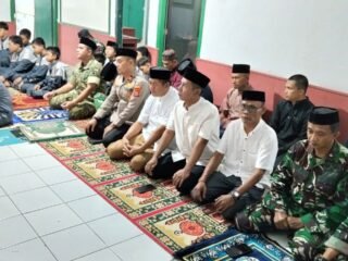 Dandim 1420/Sidrap Safari Ramadan di Maritengngae, Buka Puasa Bareng Warga