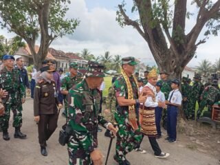 Pangdam XXI/Radin Inten Tutup TMMD ke-127 di Pesawaran, Harapkan Kemanunggalan TNI dan Rakyat Terus Terjaga