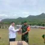 Simbol Berakhirnya TMMD 127, Dandim 1618/TTU Serahkan Naskah Program kepada Wakil Bupati TTU