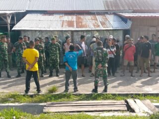 Koramil 1612-04 Elar Gelar Jumat Bersih di Pasar Pota, Wujud Sinergi TNI dan Masyarakat