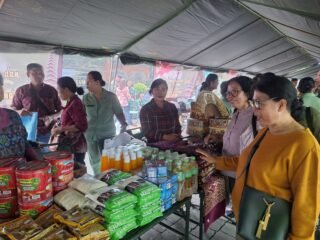 Ikut Serta Bazar Ramadhan Kodam IX/ Udayana, Dandim Klungkung Tegaskan Komitmen Dan Kepedulian TNI Kepada Masyarakat Jelang Rari Raya Idul Fitri