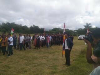 Dukung Kemajuan Pendidikan, Babinsa Koramil 1612-05/Satar Mese Hadiri Peresmian Operasional SMKN 2 Satarmese