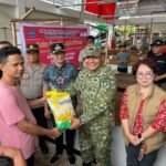 Jelang Idul Fitri 1447 H, Dandim 1310/Bitung Bersama Forkopimda Minut Sidak Pasar dan Bagikan Kupon Subsidi Sembako di Pasar Airmadidi