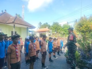 Babinsa Desa Tiga Berikan Materi PBB kepada Siswa SDN 1 Tiga