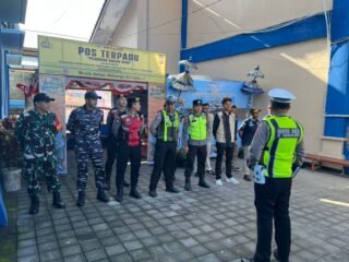 Pos Terpadu Pelabuhan Banjar Nyuh Dijaga Aparat Gabungan, Danramil Nusa Penida Tegaskan Hadirkan Rasa Aman Dan Nyaman Perayaan Nyepi Dan Idul Fitri