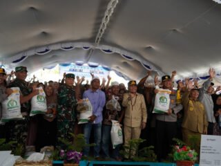 Komandan Kodim 1015/Sampit Bersama Forkopimda Provinsi Kalimantan Tengah Tinjau Pasar Murah