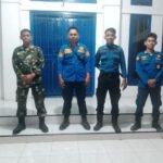 Tingkatkan Keamanan Wilayah, Babinsa Koramil 1420-02/Tellu Limpoe dan Damkar Patroli Siskamling Bersama di Amparita