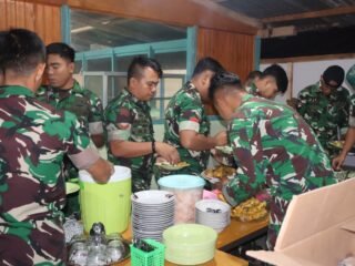 Hangat Penuh Suka Cita, Dandim 1302/Minahasa Bangun Kebersamaan Lewat Buka Puasa Bersama.