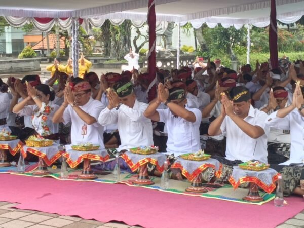 Kasdim Tabanan Tekankan Kebersamaan Pada Persembahyangan Tawur Agung Kesanga di Tabanan