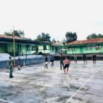 Kodim 1621/TTS Fasilitasi TC Volly, Pelajar Dibina Langsung Oleh Anggota Kodim Serda Andi, dan Kopda Melky