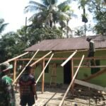 Keringat Jatuh menjadi Saksi TMMD dalam Membangun RTLH pada TMMD ke 127 Kodim 0116 Nagan Raya