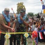 Pangdam XV/Pattimura dan Dr. Ir. Fachrudiin Tukuboya. ST. MM. Resmikan Jembatan Gantung Magna Terra di Desa Bobo