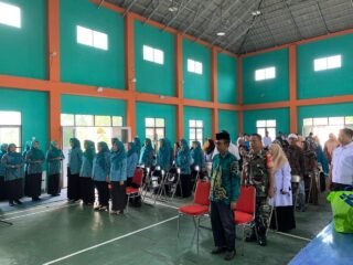 Babinsa 1005-09/Anjir Pasar Dorong Solidaritas Lewat Pasar Murah Ramadhan 1447 H