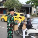 Kodim 0909/Kutai Timur Tingkatkan Kepedulian Lewat Aksi Takjil