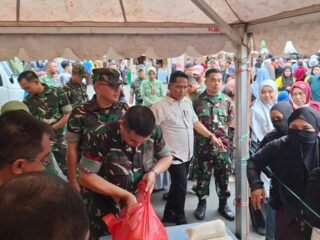 Bazar Ramadhan Korem 101/Antasari Diserbu Warga, Harga Terjangkau Jadi Daya Tarik