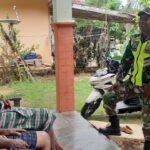 Babinsa Koramil 03/Setia Bakti Sosialisasikan Pentingnya Kebersihan Lingkungan