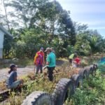 Babinsa Binuang Aktif Bersama Warga Jaga Kebersihan Lingkungan