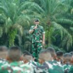 Danrem 012/TU Tekankan Disiplin dan Loyalitas Saat Kunjungi Yon TP 957