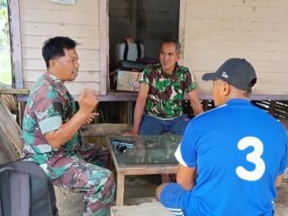 Komsos Babinsa di Marampiau Hulu Perkuat Kebersamaan dengan Warga