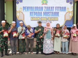 Kodim 1006/Banjar Perkuat Kepedulian Sosial Melalui Zakat Fitrah