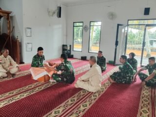 Suasana Khidmat Warnai Penyerahan Zakat Fitrah Prajurit dan PNS Kodim 1005/Barito Kuala
