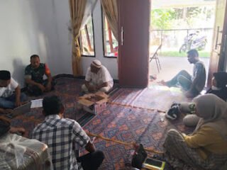 Babinsa Kodim 0109/Singkil Jajaran Korem 012/TU Kedepankan Pendekatan Humanis Selesaikan Konflik