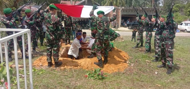 
					Dandim 0103/Aceh Utara Pimpin Upacara Pemakaman Serka Sukarman