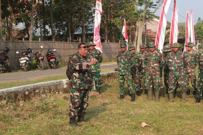 
					Matangkan Persiapan TMMD 128 di Gunungpanti, Danramil 18/Winong Pimpin Apel dan Kerja Bakti