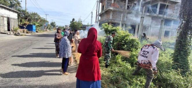 
					Wujudkan Lingkungan Asri, Babinsa Pancarijang Gelar Karya Bakti Bersama Warga Rijang Panua