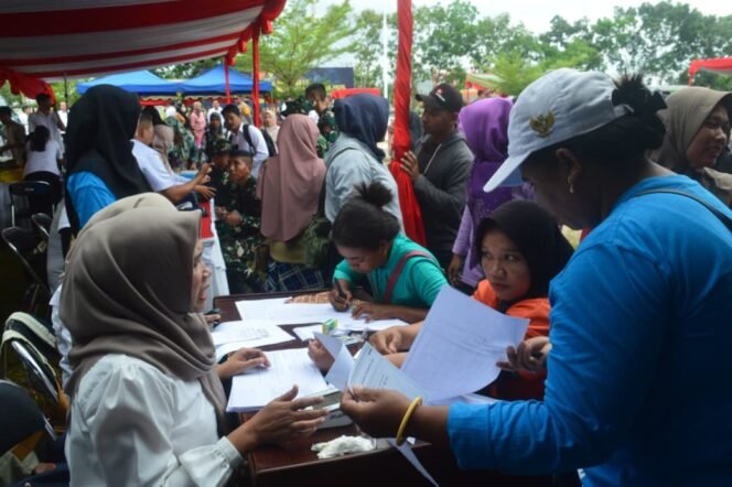 
					Pengobatan Gratis Warnai Pembukaan TMMD Ke-128 Kodim 1014/Pbn