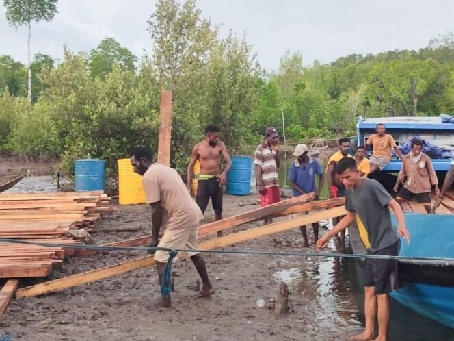 
					Material TMMD ke-128 Tiba di Kampung Keakwa, Pembangunan Fisik Segera Dikebut